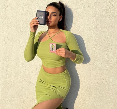 Pakhi Gadh Profile photo