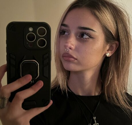 sexy mom onlyfans sexy naked photo