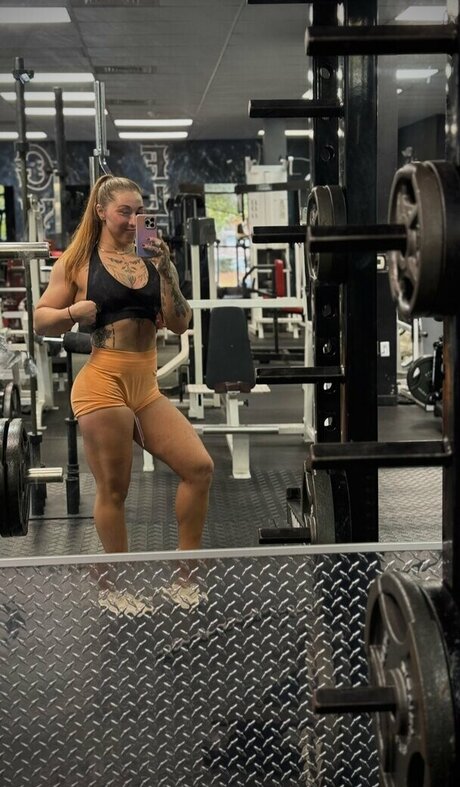 killlllakt model adult picture