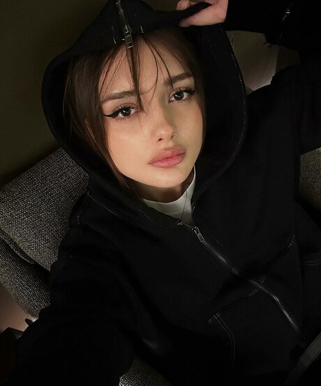 mildixs high quality actress photo