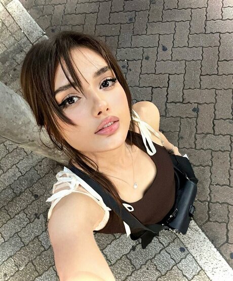 mildixs porn actress img