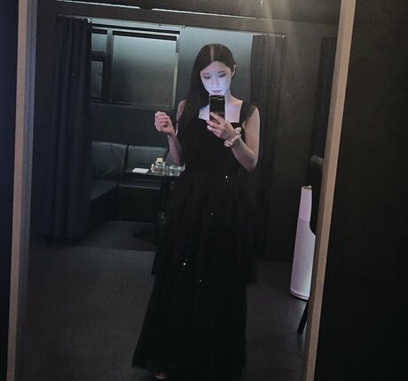 suyeoniiii_ pornstar pretty picture