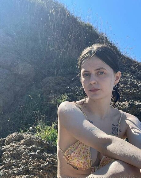 teen lesbian onlyfans hd photos