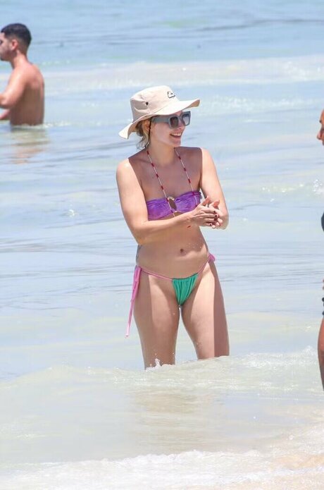 Leticia Colin nice model archive