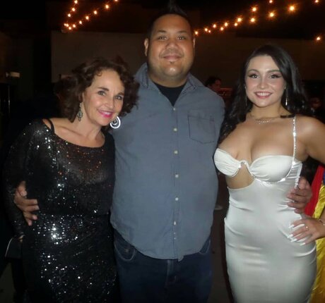 Olivia DeLaurentis model img