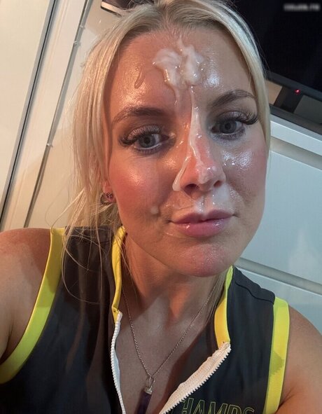 Emily Walters naked actress picture