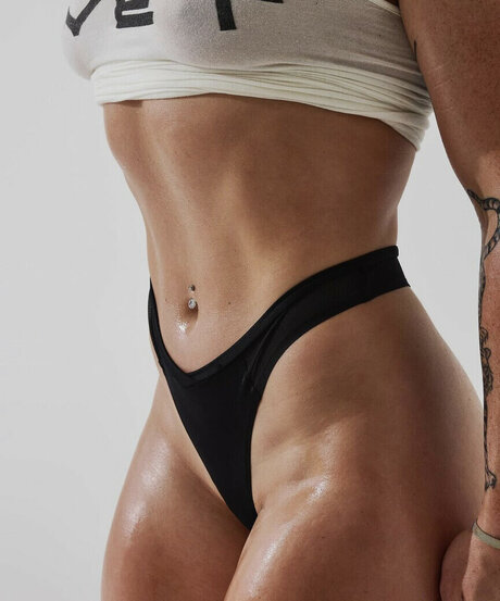 nicolecarluccii art actress picture