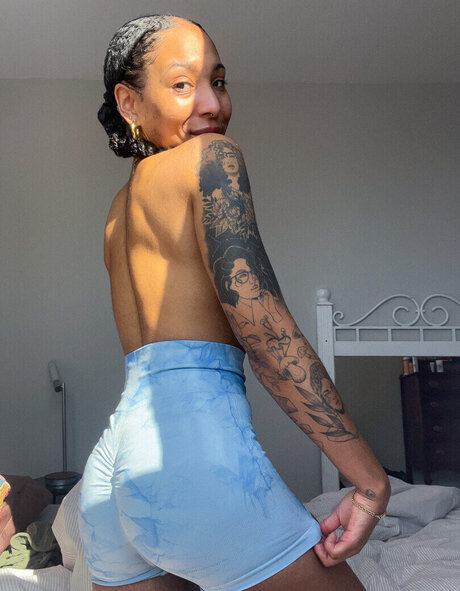 Leo London star beautiful picture