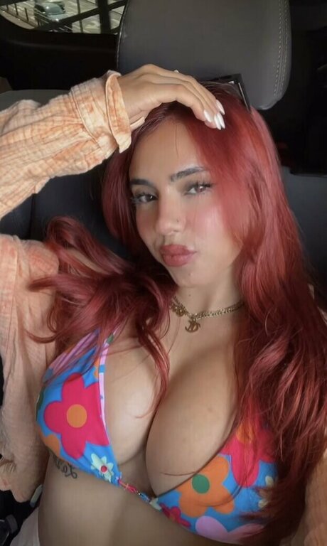 Gabzstaa model beautiful picture