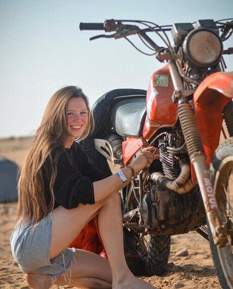 nylon feet onlyfans free pic