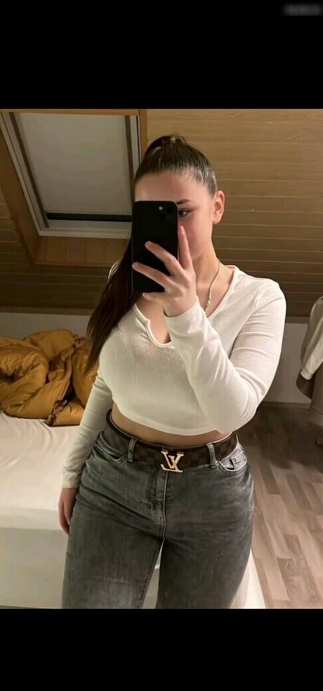 Darling sxh model nudes images