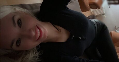 clarafoxxx pornographic actress img