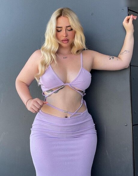 Luisa Fr h star exclusive gallery