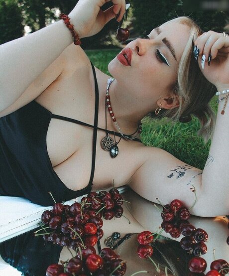 big tits granny onlyfans hot nude gallery