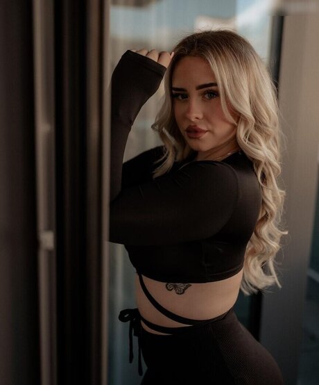 Luisa Fr h pornographic model archive