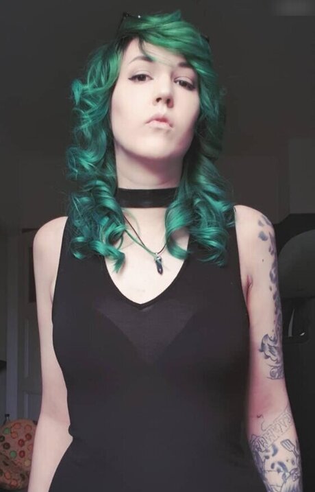 locolea model sexy image