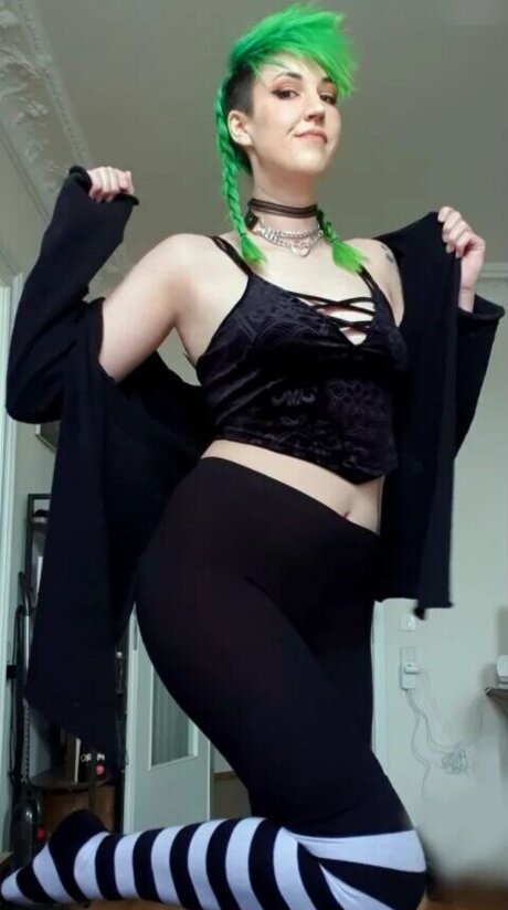 locolea erotic model pictures