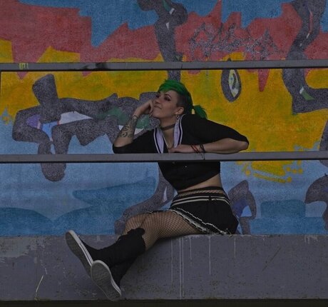 locolea star adult galleries