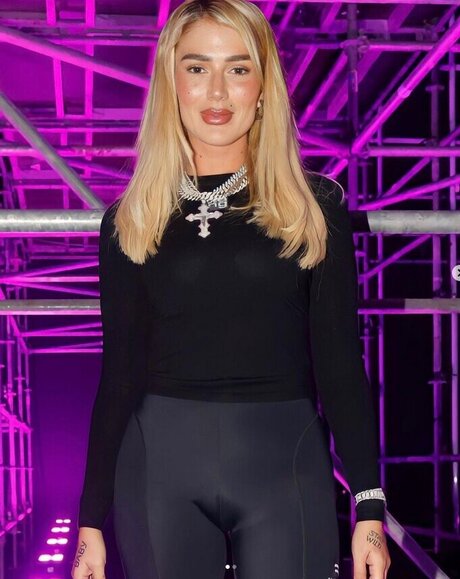 petite wife onlyfans sexy img