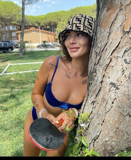 Loredana Zefi porn model photo