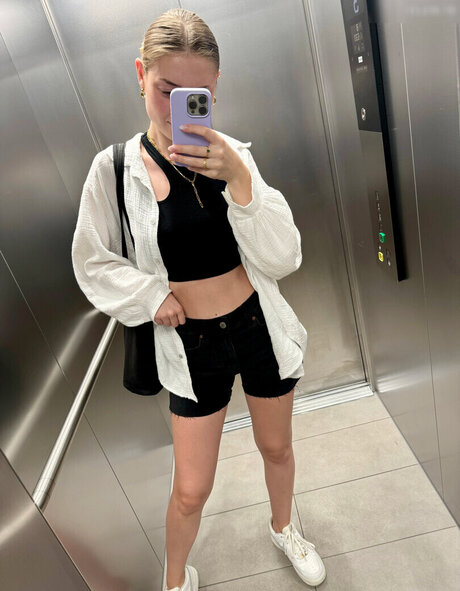 mother daughter onlyfans free porn pics