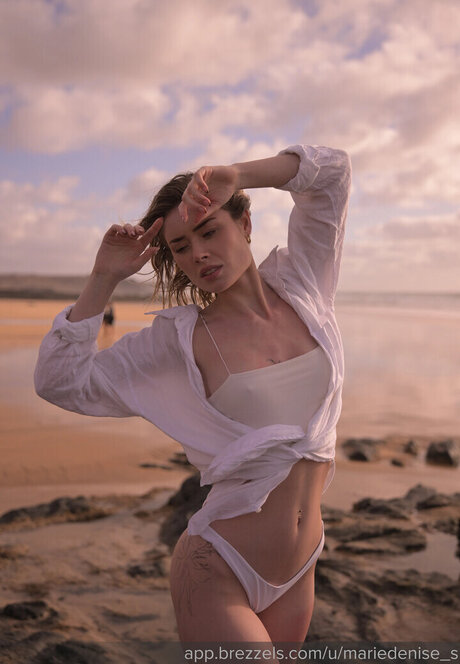 Marie Denise Schwarz naked actress image