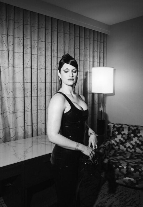 Courtney LaPlante pornstar nice image