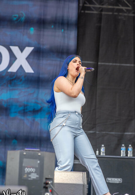 blonde secretary onlyfans pretty img