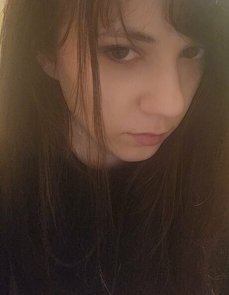 Ariel Harris model best image