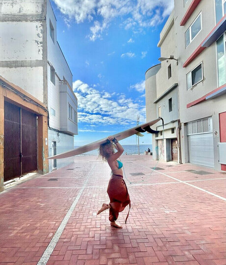 Travelingwithtals xxx actress photo