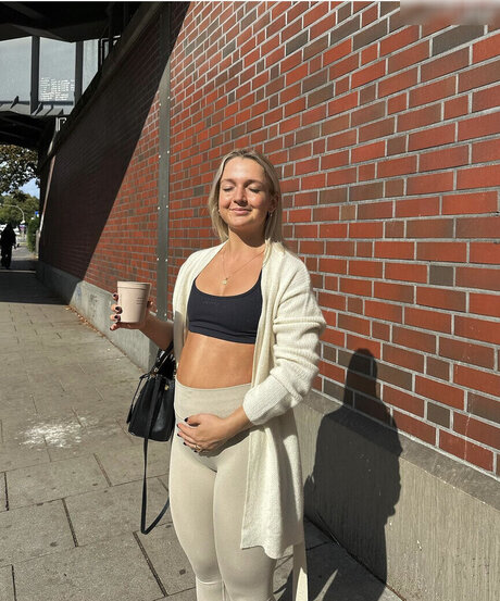 skinny babe onlyfans sex image