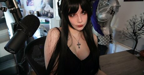 Misschalice model art pictures