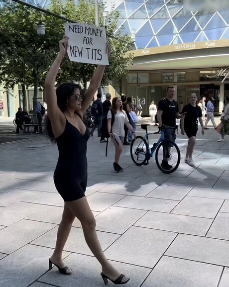 Roaya Soraya model nude archive