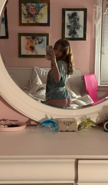 prettyemprinces art model archive