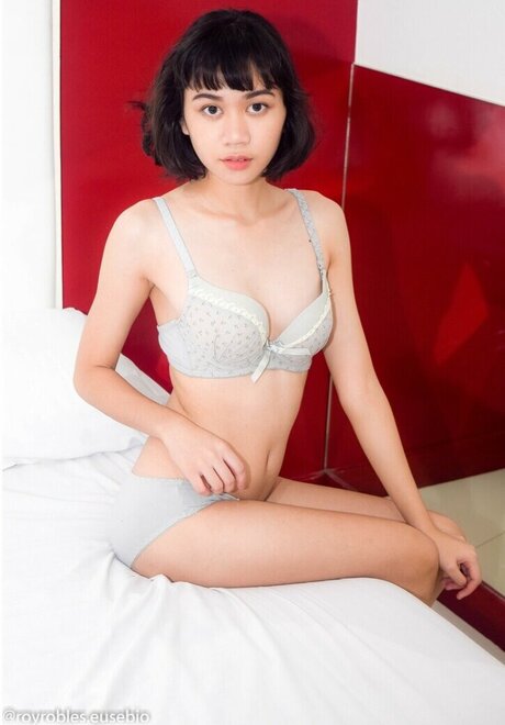 Muomi Ru star hd picture