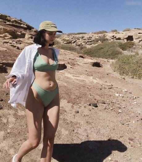 Dina Ratner star erotic pictures