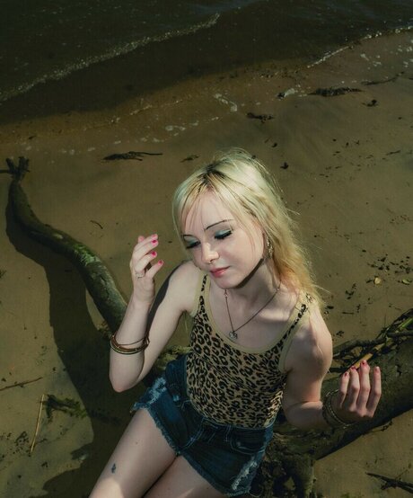 Shauna Dean Cokeland star art photos