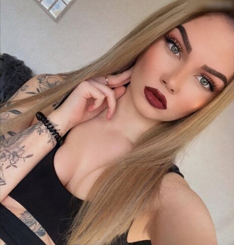 Nele mbt sexy model photos