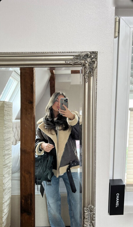 Zoe Liss model nice image