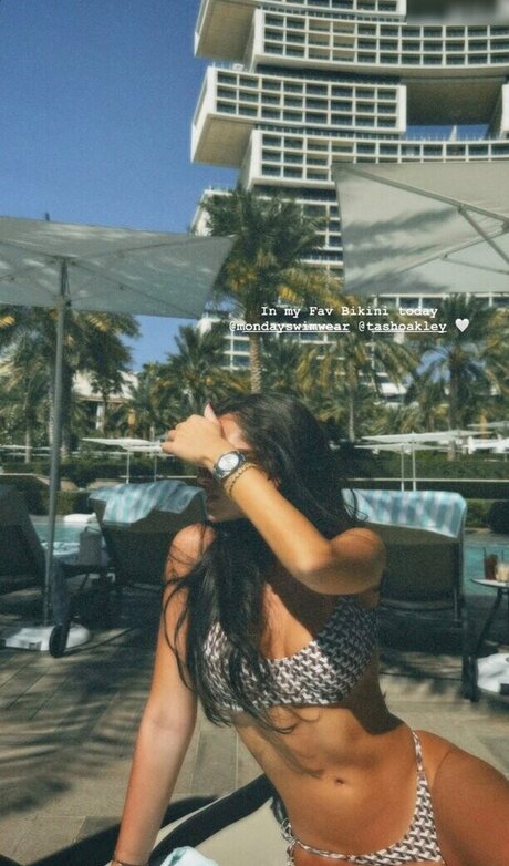 Zoe Liss nude actress picture