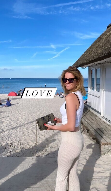 skin onlyfans sexy xxx gallery