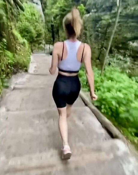 teen asian onlyfans erotic pics