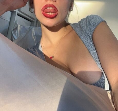 blonde secretary onlyfans pornos images