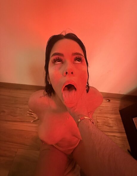 medicenvero star nude photos