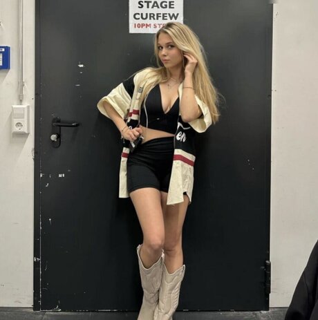 Kati Ktr naked model galleries