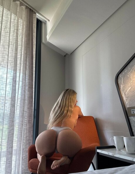 Love is alina_ sexy star pictures