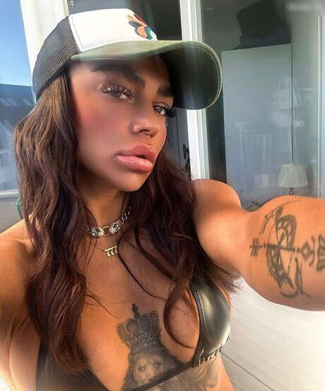 Anny Marry model image