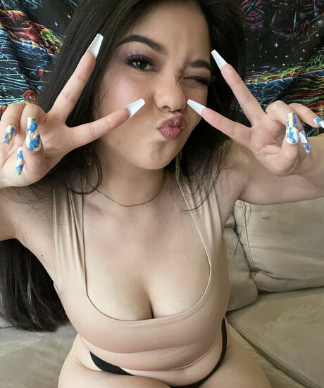 Sonia Elsie ASMR naked actress photo