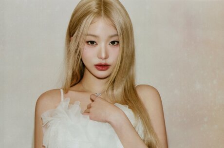 Jang Won young star hd pic