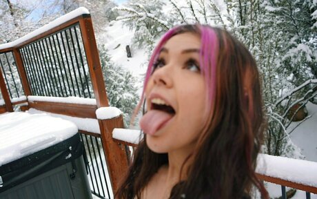 Wavy Brin nude star galleries